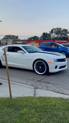 Mexican Restaurant «Chipotle Mexican Grill», reviews and photos, 32824 Woodward Ave, Royal Oak, MI 48068, USA