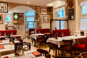 Le Bouchon Restaurant image