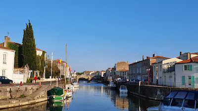 Port De Plaisance à Marans