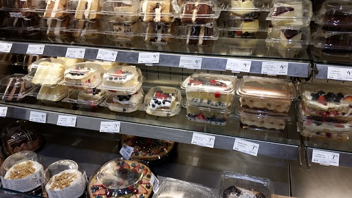 Grocery Store «Whole Foods Market», reviews and photos, 2305 N Prospect Ave, Milwaukee, WI 53211, USA