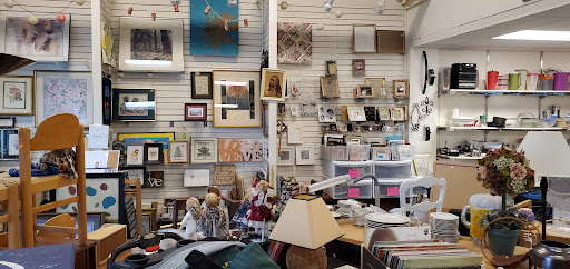 Thrift Store «Life Center Thriftshop», reviews and photos, 6331 6th Ave, Tacoma, WA 98406, USA