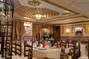 Restaurante La Giralda - Tu Rincón de Andalucía en Madrid - image