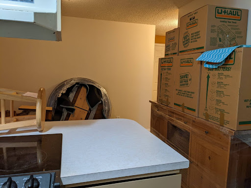 Moving Company «Suseyi Pro Moving Company», reviews and photos, 4949 NE Avalon Ln, Bainbridge Island, WA 98110, USA