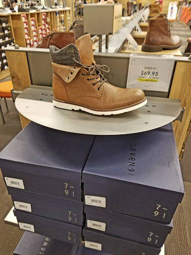 Shoe Store «DSW Designer Shoe Warehouse», reviews and photos, 2915 Harrison Ave NW, Olympia, WA 98502, USA