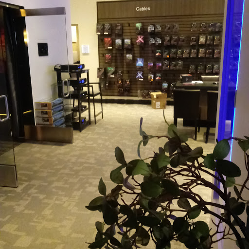 Electronics Store «Best Buy», reviews and photos, 13513 Ridgedale Dr, Hopkins, MN 55305, USA