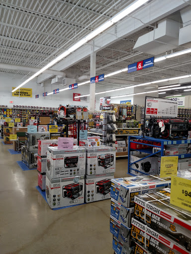 Hardware Store «Harbor Freight Tools», reviews and photos, 6324 Northwest Hwy, Crystal Lake, IL 60014, USA