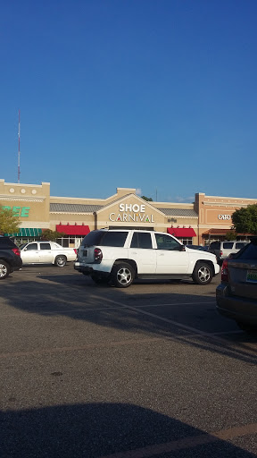 Shoe Store «Shoe Carnival», reviews and photos, 955 Ann St, Montgomery, AL 36107, USA