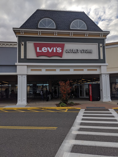 Levis Outlet Store image 1
