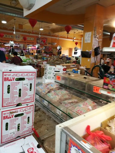 Asian Grocery Store «IOG Supermarket», reviews and photos, 19525 69th Ave, Fresh Meadows, NY 11365, USA