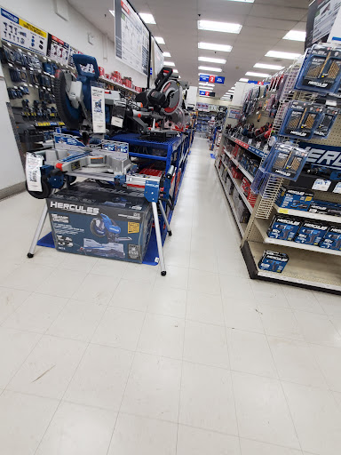 Hardware Store «Harbor Freight Tools», reviews and photos, 7600 la Crosse Ave, Burbank, IL 60459, USA
