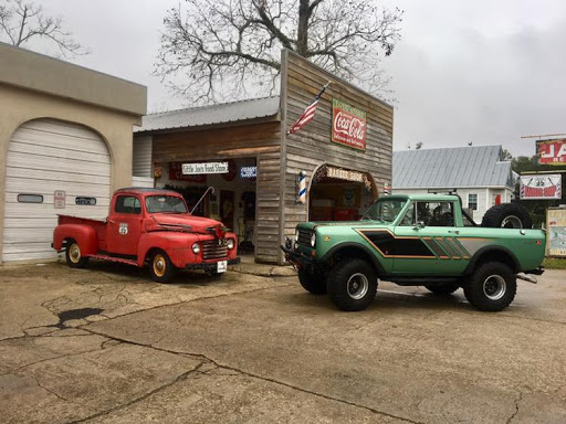 Barber Shop «Route 22 Barber Shop», reviews and photos, 201 LA-22, Madisonville, LA 70447, USA