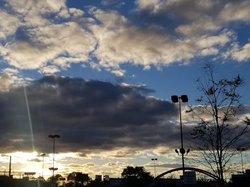 Shopping Mall «Riverpoint Center», reviews and photos, 1730 W Fullerton Ave, Chicago, IL 60614, USA