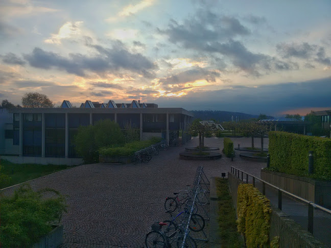 Rezensionen über Universität Zürich - Zentrale Informatik in Neuhausen am Rheinfall - Universität