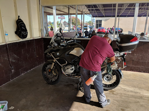 Car Wash «Azusa Hand Car Wash», reviews and photos, 859 S Azusa Ave, Azusa, CA 91702, USA