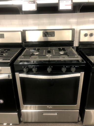 Electronics Store «Best Buy», reviews and photos, 16221 Ford Rd, Dearborn, MI 48126, USA