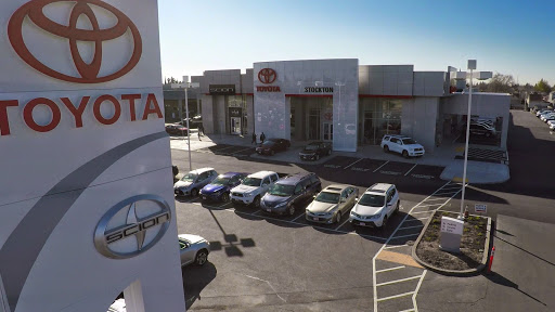 Toyota Dealer «Toyota Town of Stockton», reviews and photos, 2150 E Hammer Ln, Stockton, CA 95210, USA