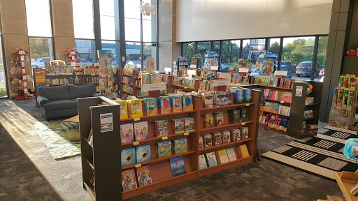 Christian Book Store «Baker Book House Co», reviews and photos, 2768 E Paris Ave SE, Grand Rapids, MI 49546, USA