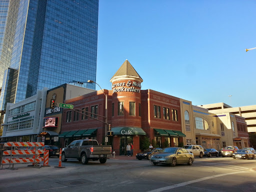 Movie Theater «AMC Palace 9», reviews and photos, 220 E 3rd St, Fort Worth, TX 76102, USA