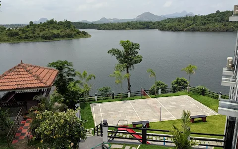 Casa Lake View Resort Wayanad image