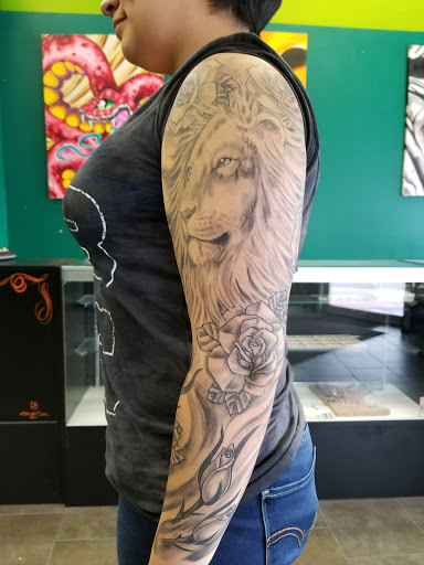 Explore couples small tattoo ideas, creative tattoo ideas in Saint Paul, available at St Paul Tattoo