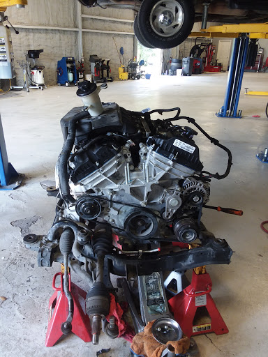 Auto Repair Shop «Full Service Automotive», reviews and photos, 25617 Old Fredericksburg Rd, Boerne, TX 78015, USA