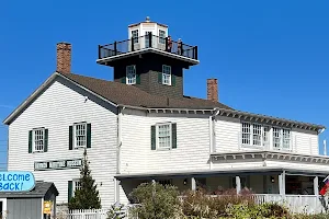 Tucker's Beach Lighthouse (Replica) image