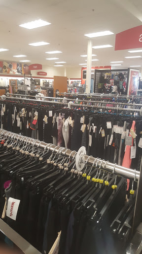 Department Store «T.J. Maxx», reviews and photos, 4794 Ridge Rd, Brooklyn, OH 44144, USA