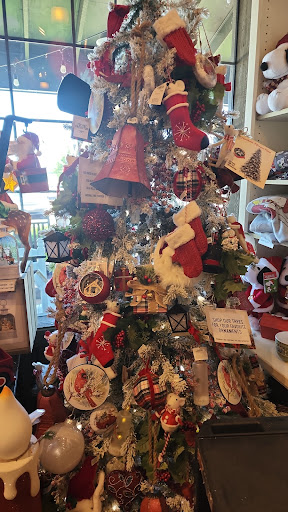 American Restaurant «Cracker Barrel Old Country Store», reviews and photos, 1162 Wayne Ave, Chambersburg, PA 17202, USA