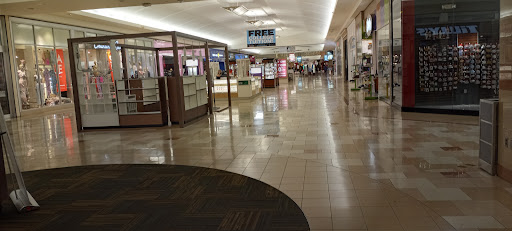 Shopping Mall «Ocean County Mall», reviews and photos, 1201 Hooper Ave, Toms River, NJ 08753, USA