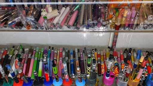 Tobacco Shop «Smoke N Pipes Smoke Shop», reviews and photos, 5306 Washington Ave, Houston, TX 77007, USA