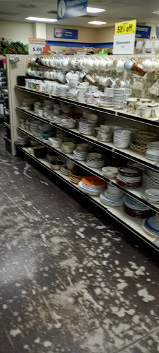 Thrift Store «Goodwill Retail & Donation Center», reviews and photos