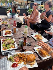 Plats et boissons du Restaurant ECOLE WINDSURF Le Wesh Center Crew à Leucate - n°9