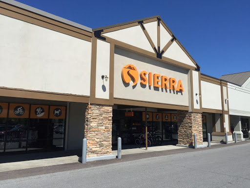 Sierra Trading Post, 555 Shelburne Rd, Burlington, VT 05401, USA, 