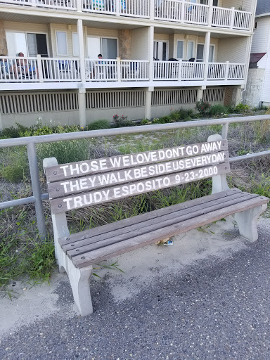 Bar «Springfield Inn», reviews and photos, 8 43rd St #12, Sea Isle City, NJ 08243, USA