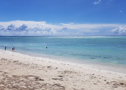 Foto von San Isidro Beach mit lange, gerade küste