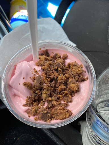 Ice Cream Shop «Twistee Treat Sheldon», reviews and photos, 5531 Sheldon Rd, Tampa, FL 33615, USA