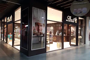 Lindt Chocolate Shop, South Wharf image