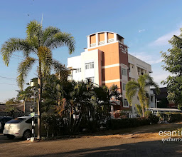 พราวพลาย เพลส photo