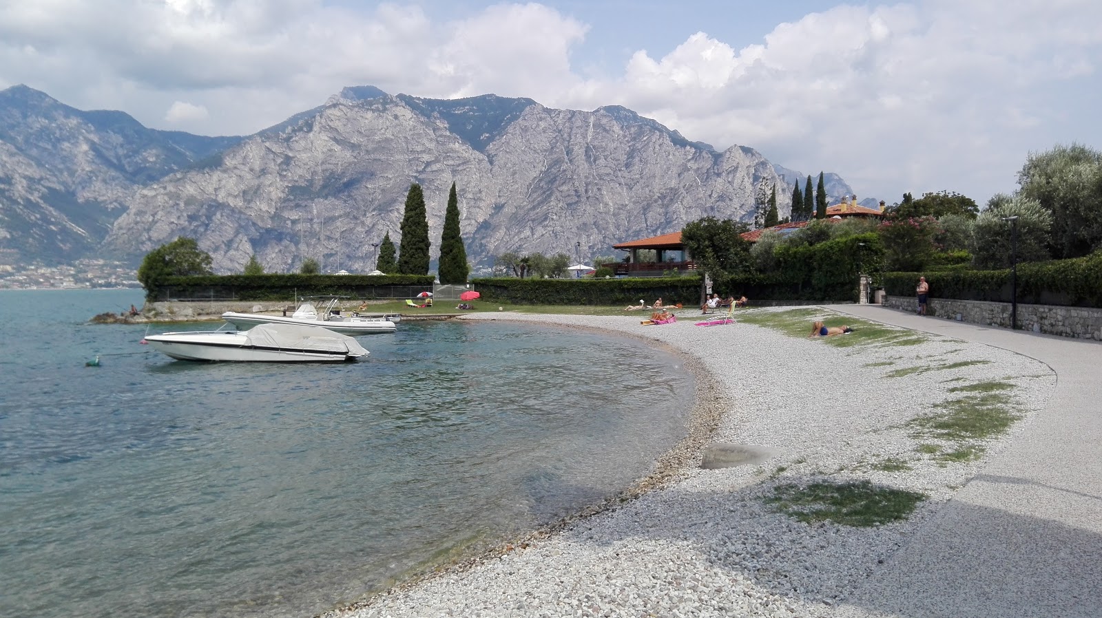 Foto di Spiaggia Campagnola area servizi