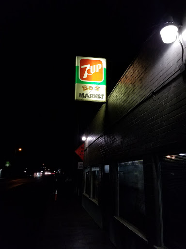 Grocery Store «B & S Market», reviews and photos, 926 OR-99W, Dundee, OR 97115, USA
