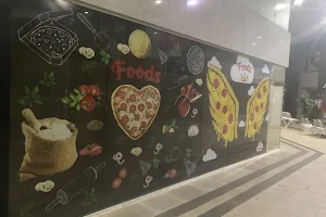 Pizzaria Foods image