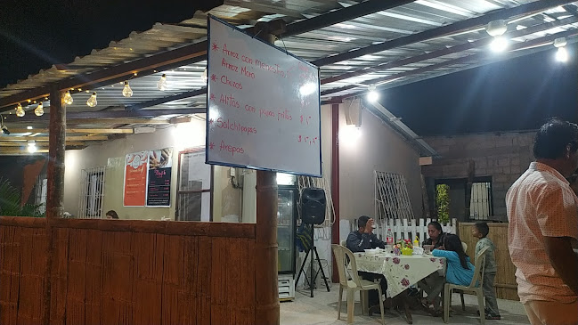 Opiniones de Restaurante La Esquina de Mayito en La Libertad - Restaurante
