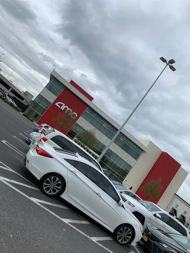 Movie Theater «AMC Roosevelt Field 8», reviews and photos, 630 Old Country Rd, Garden City, NY 11530, USA