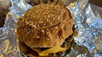 Cheeseburger du Restaurant de hamburgers Five Guys Bayonne BAB2 à Anglet - n°13
