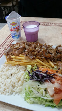 Plats et boissons du Restaurant turc Le Bosphorus kebab halal à Villeurbanne - n°17