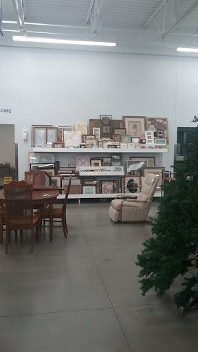 Thrift Store «Goodwill Stavemill Crossing Retail Store», reviews and photos, 1885 Stavemill Crossing Ln, Powhatan, VA 23139, USA