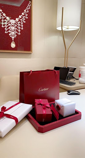 Jewelry Store «Cartier», reviews and photos, 40 Newbury St, Boston, MA 02116, USA