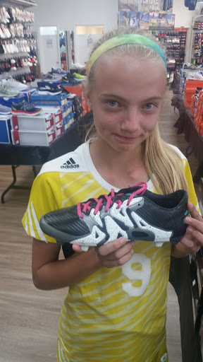 Shoe Store «Sport Seasons», reviews and photos, 56 White Bridge Pike, Nashville, TN 37205, USA