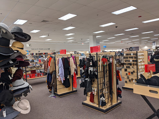 Department Store «Nordstrom Rack Liberty Tree Mall», reviews and photos, 50 Independence Way, Danvers, MA 01923, USA