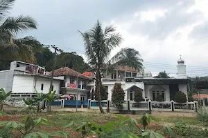 Yayasan Pondok Pesantren Al-Qur'an Al-Bidayah Cilandak image